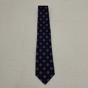 Christian Dior Navy Classic Medallion 100% Silk Tie—Great Looking! Excellent EUC